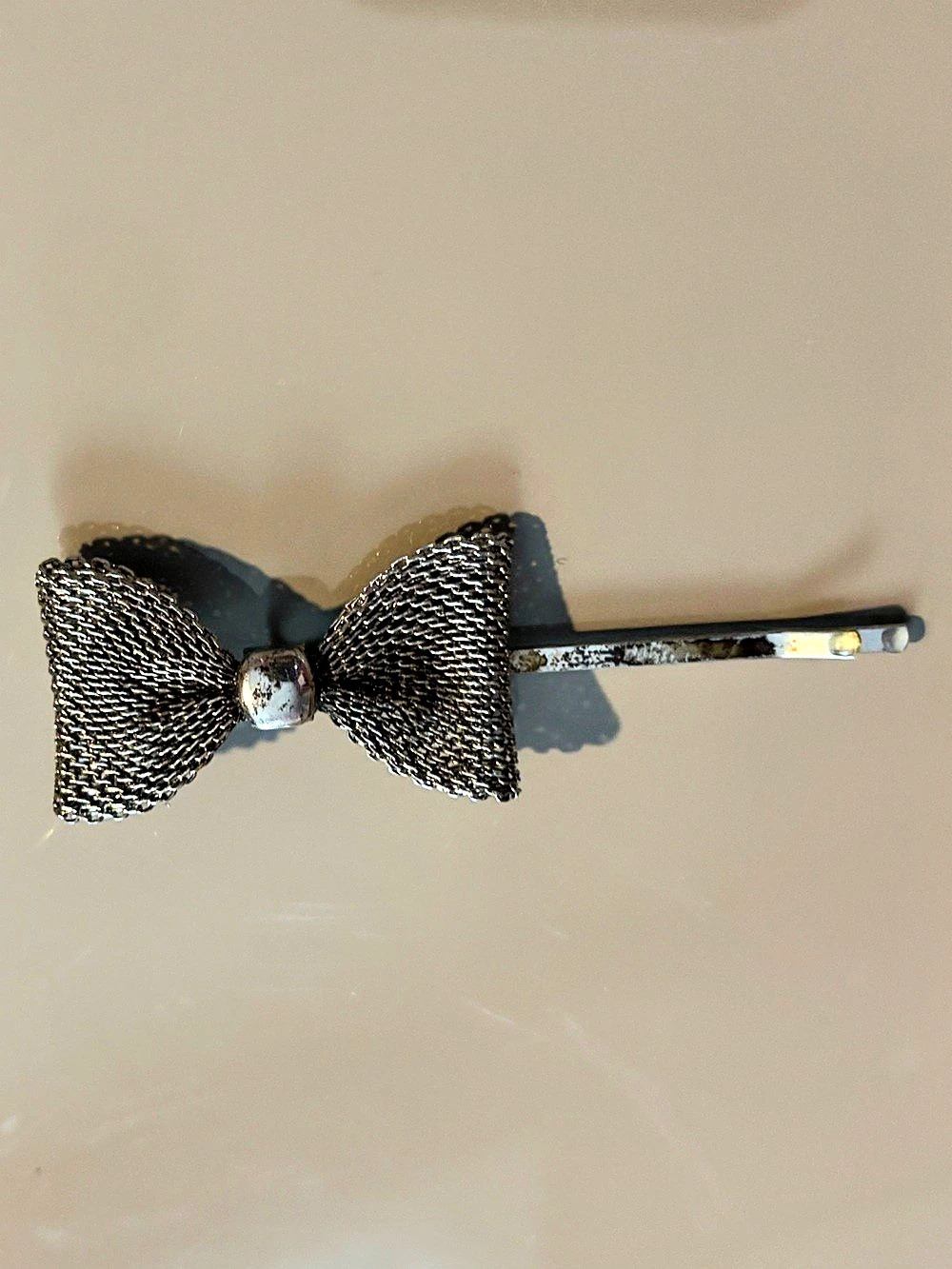 Bow Barrette in Black & Silver Like New